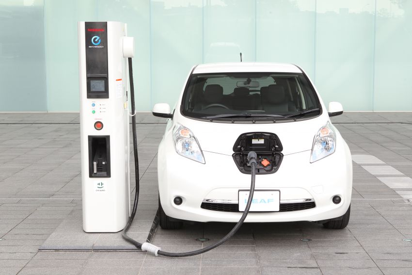 Nissan Leaf turns ten years old: over 500,000 EVs sold 1221031