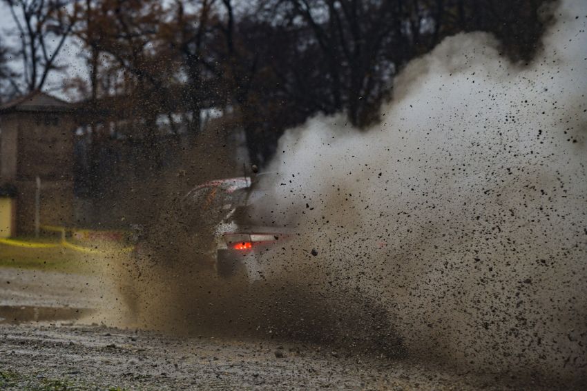 Sébastien Ogier takes seventh WRC title with Toyota 1221380