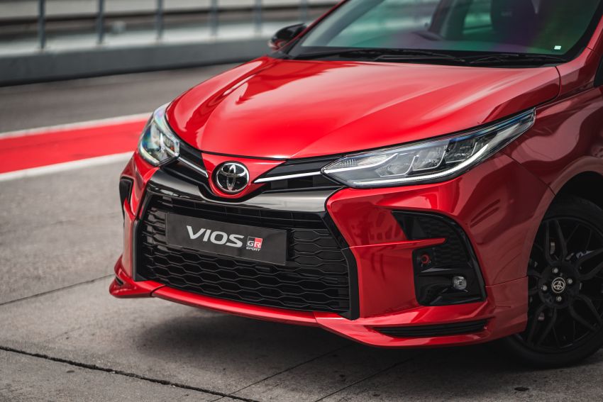 Toyota Vios GR Sport diperkenalkan di M’sia —  CVT ’10-kelajuan’, suspensi sport, rim 17-inci, RM95,284 1225373