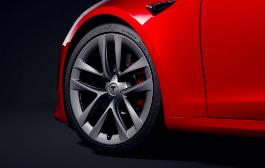 2021 Tesla Model S facelift – new interior with half-rim steering yoke, onboard gaming computer, 1,020 hp 1241439