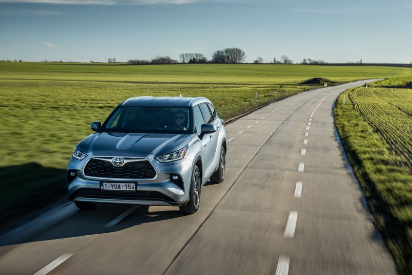 2021 Toyota Highlander seven-seat SUV launched in Europe – hybrid powertrain only; 248 PS, 6.6 l/100 km 1239668
