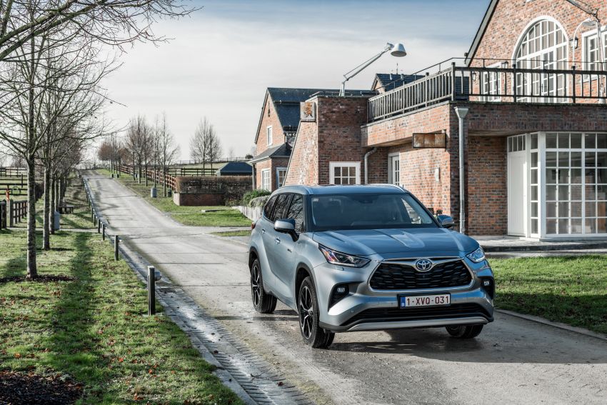2021 Toyota Highlander seven-seat SUV launched in Europe – hybrid powertrain only; 248 PS, 6.6 l/100 km 1239739