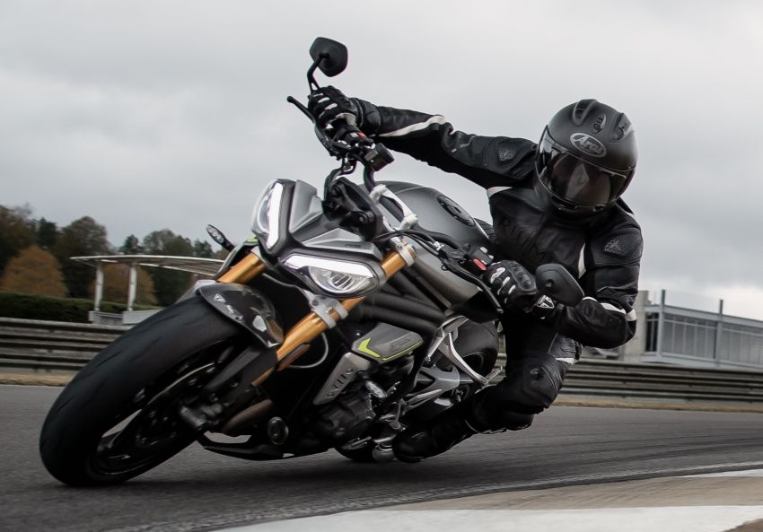 2021 Triumph Speed Triple 1200RS revealed – 1,160 cc, 180 PS, 125 Nm of torque, 198 kg claimed wet weight 1240236