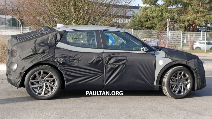 SPIED: Genesis electric crossover due later this year Image #1241934