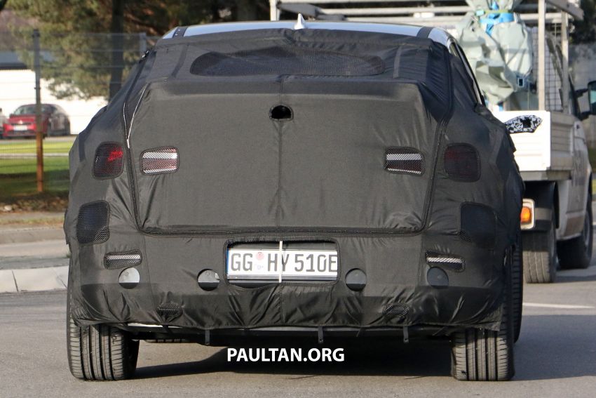 SPIED: Genesis electric crossover due later this year Image #1241938