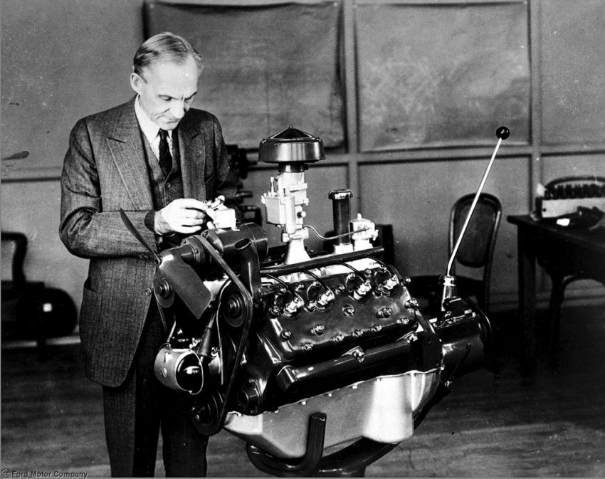 Henry Ford nafikan hak George Selden kutip royalti paten kereta dari semua pengeluar automotif Amerika 1234971
