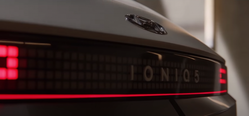 Hyundai siarkan teaser ala filem untuk EV Ioniq 5 1240742