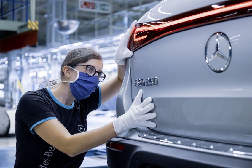 Mercedes-Benz EQA revealed – electric GLA with 190 PS, 375 Nm, 0-100 km/h in 8.9 secs, 426 km range 1237379