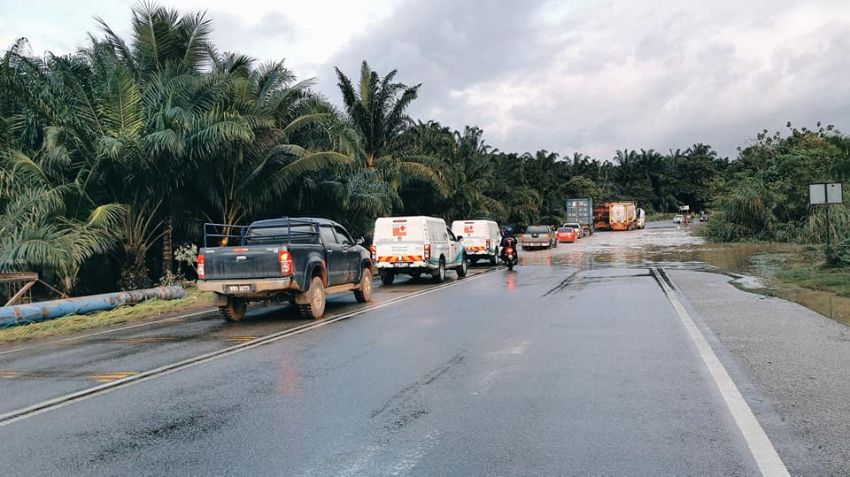 Petronas deploys ROVR pick-up trucks to flood-hit Temerloh – two locations in town, till January 15 1233383