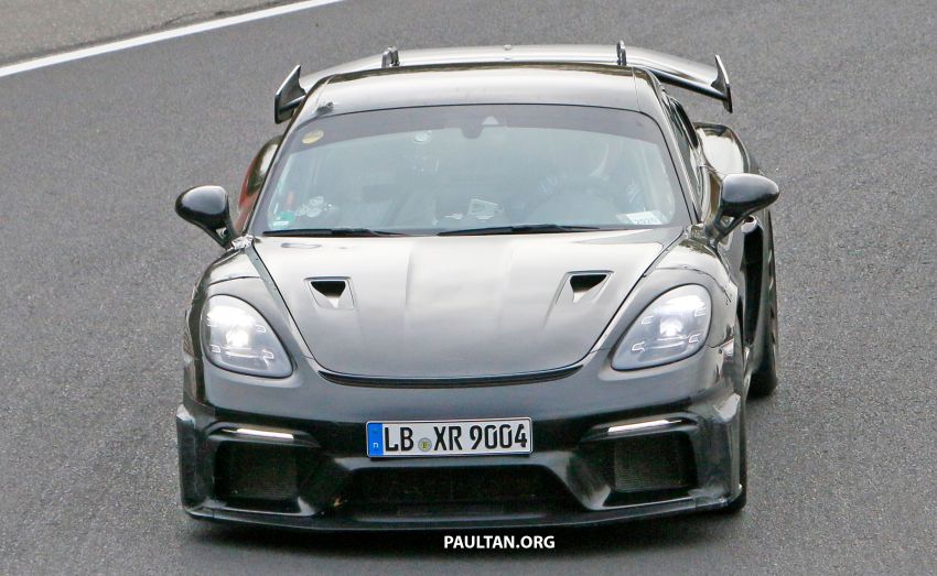 SPYSHOTS: Porsche 718 Cayman GT4 RS on test; centre-lock wheels, GT3/GT2 RS wheel arch vents 1232339