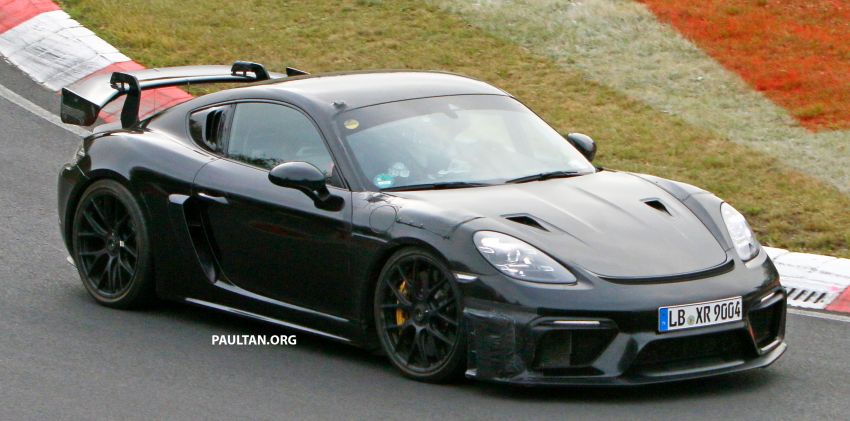 SPYSHOTS: Porsche 718 Cayman GT4 RS on test; centre-lock wheels, GT3/GT2 RS wheel arch vents 1232338