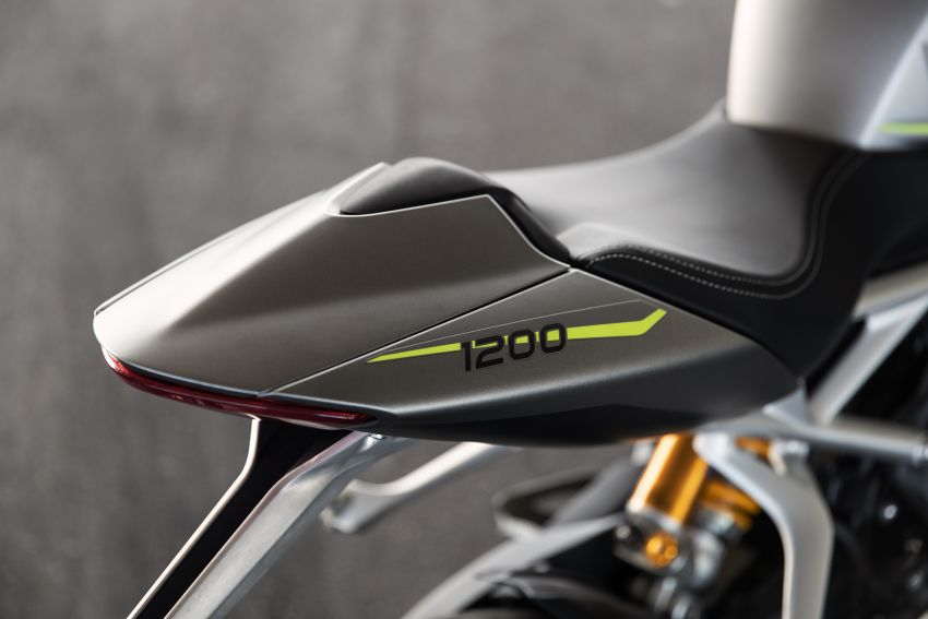 2021 Triumph Speed Triple 1200RS revealed – 1,160 cc, 180 PS, 125 Nm of torque, 198 kg claimed wet weight 1240320
