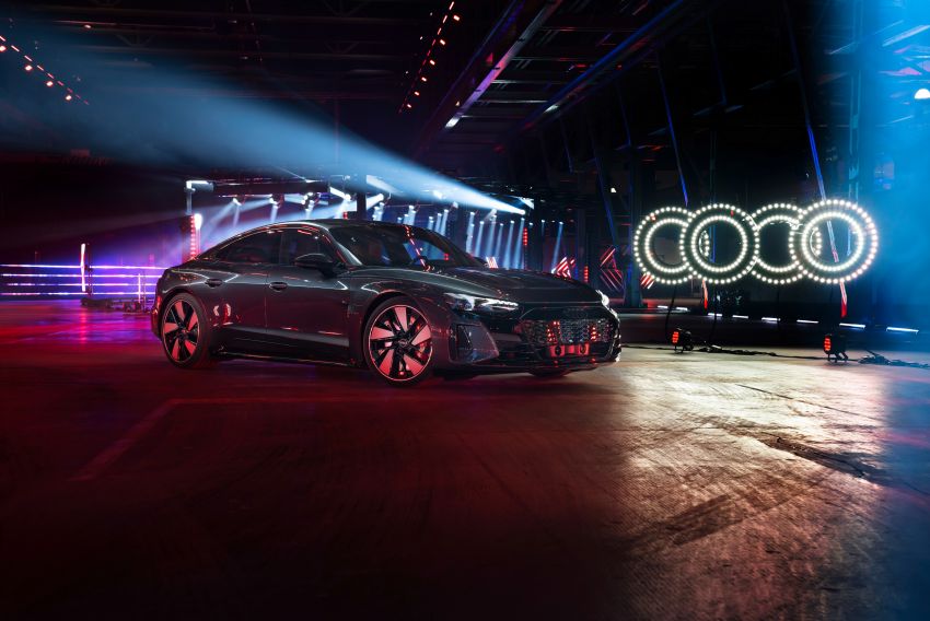 2021 Audi e-tron GT quattro, RS e-tron GT debut – two motors, up to 646 PS, 0-100 in 3.3 secs; 487 km range Image #1246473