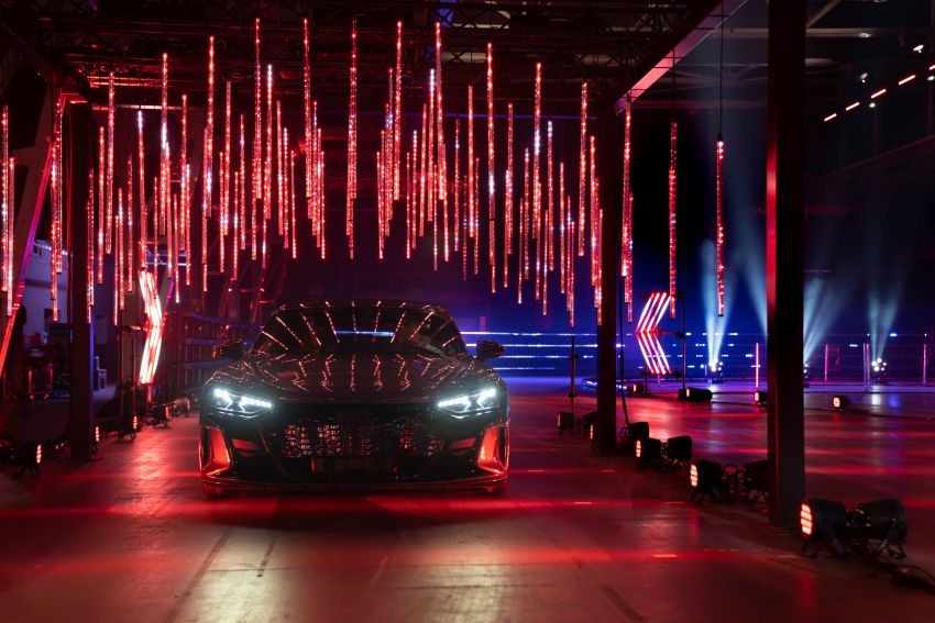 2021 Audi e-tron GT quattro, RS e-tron GT debut – two motors, up to 646 PS, 0-100 in 3.3 secs; 487 km range Image #1246465