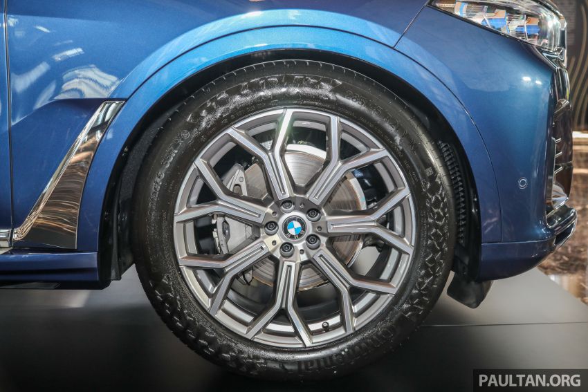 G07 BMW X7 previewed in CKD form – sole xDrive40i Design Pure Excellence variant; RM708,000 estimated 1255069