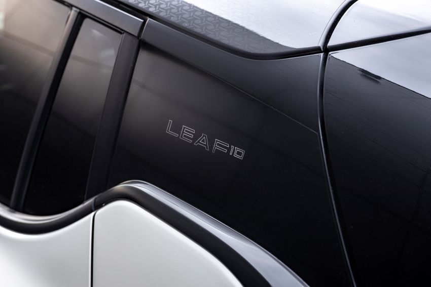 Nissan Leaf10 dikeluarkan sebagai tanda ulang tahun 1242766