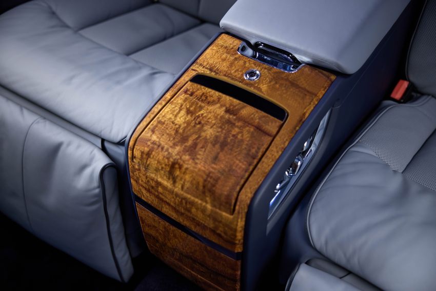 Rolls-Royce Koa Phantom guna kayu spesies susah ditemui dan terlindung, khas untuk bilionair AS 1249412