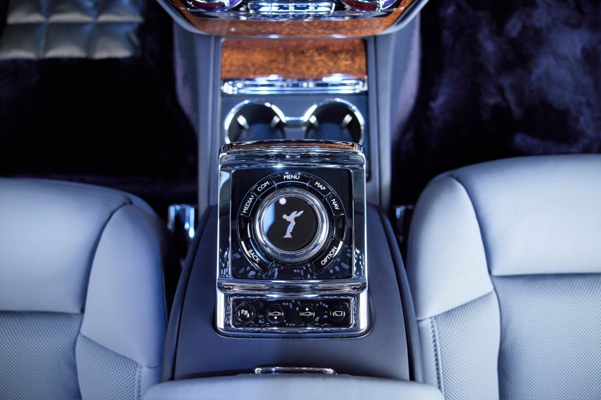 Rolls-Royce Koa Phantom guna kayu spesies susah ditemui dan terlindung, khas untuk bilionair AS 1249421
