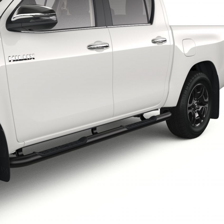 2021 Toyota Hilux gets up to 40 accessories in the UK Image #1245429