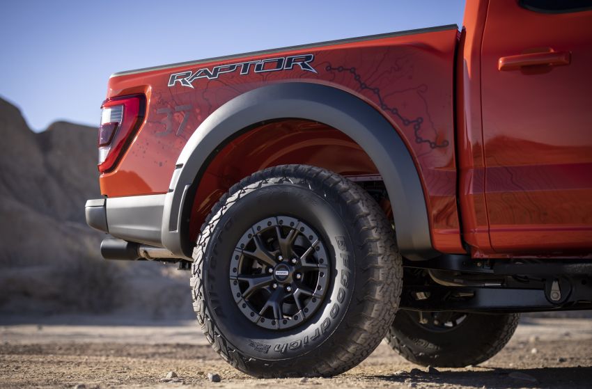 2021 Ford F-150 Raptor unveiled – 3.5L EcoBoost engine, five-link rear suspension with 381 mm travel 1243692