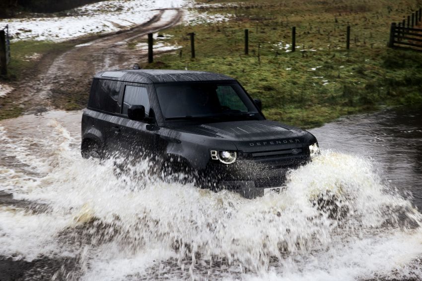 2022 Land Rover Defender V8 – 525 PS, 625 Nm; model range gets optional 11.4-inch touchscreen upgrade 1253694