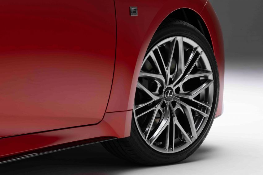 Lexus IS 500 F Sport Performance – enjin V8 5.0L 472 hp, pacuan roda belakang, 0-96 km/j dalam 4.5 saat 1252311
