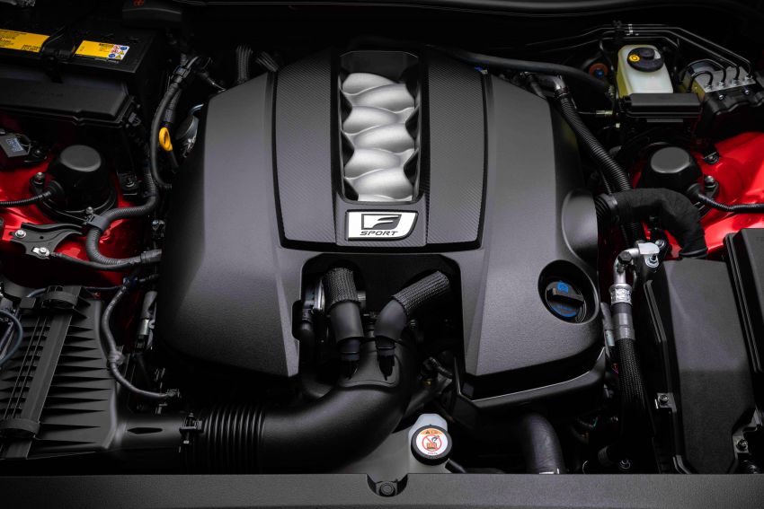 Lexus IS 500 F Sport Performance – enjin V8 5.0L 472 hp, pacuan roda belakang, 0-96 km/j dalam 4.5 saat 1252338