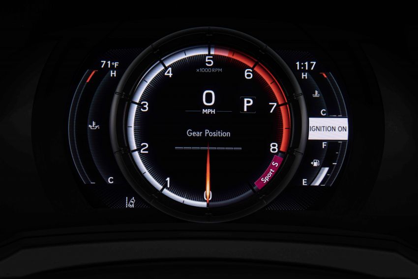 Lexus IS 500 F Sport Performance – enjin V8 5.0L 472 hp, pacuan roda belakang, 0-96 km/j dalam 4.5 saat 1252284