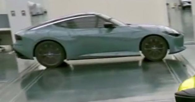 2022 Nissan 400Z teased wearing a new grey colour