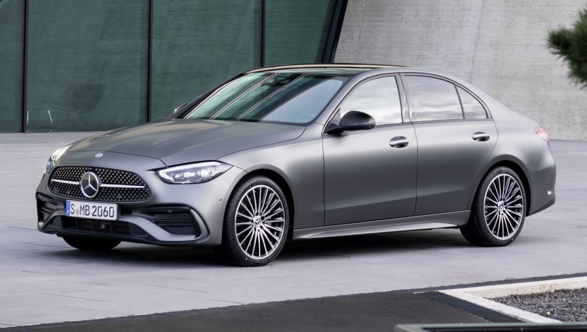 2022 Mercedes C-Class Debuts With S-Class Design Inspiration And Tech