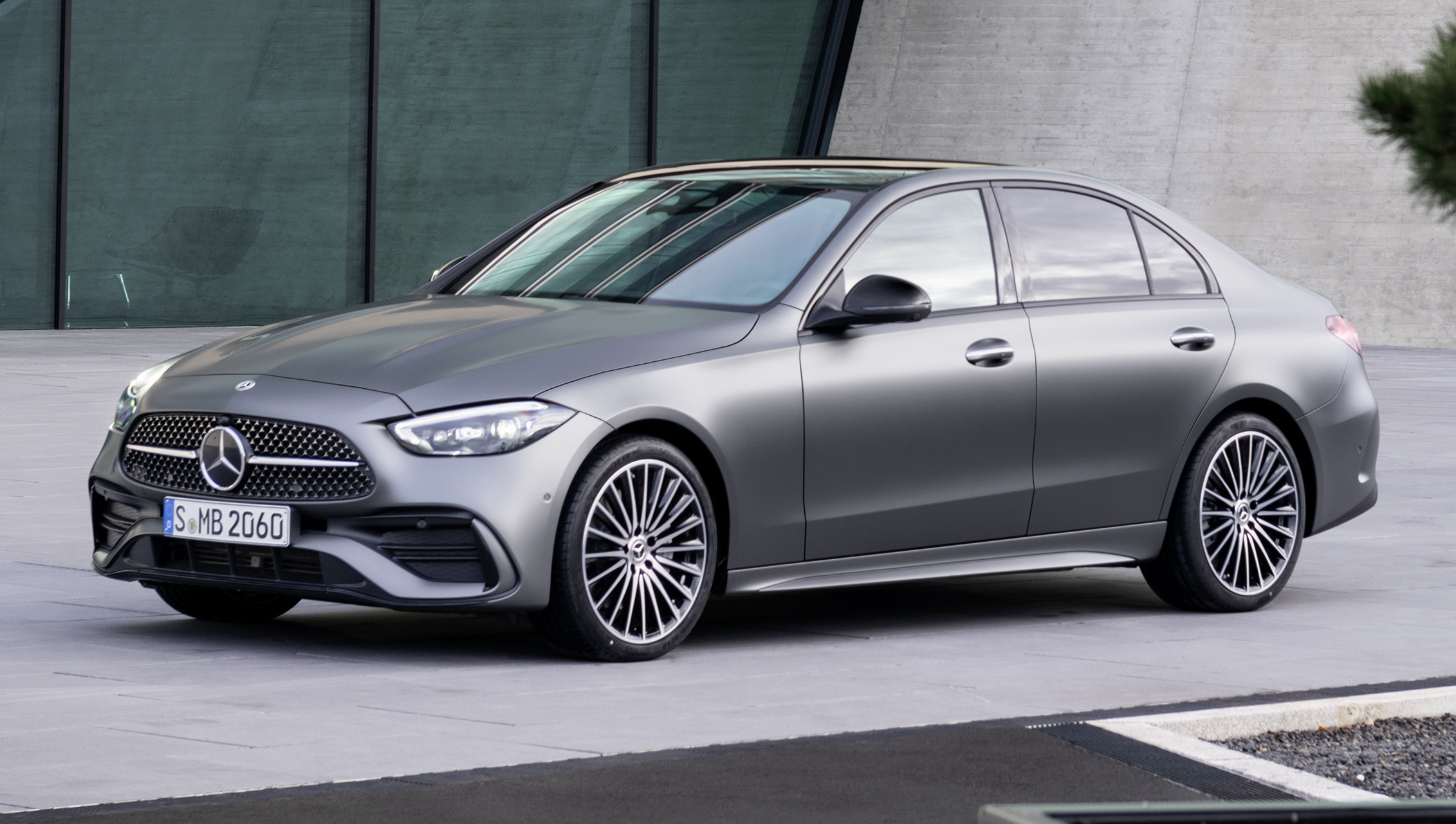 2022 W206 Mercedes-Benz C-Class debuts - tech from S-Class, MBUX, PHEV with  100 km all-electric range 