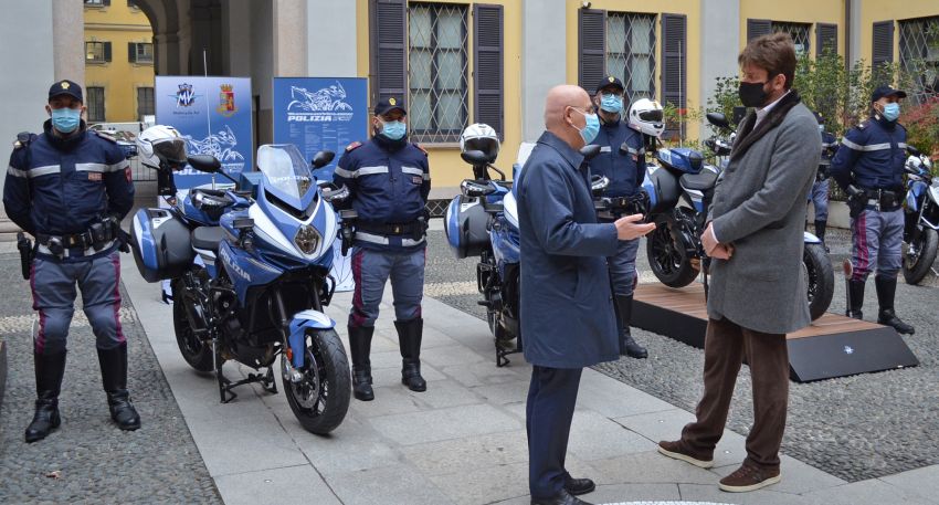 MV Agusta puts Italian State Police on wheels, in style 1244385