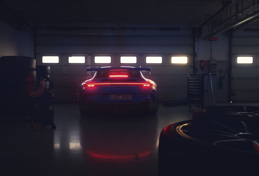992 Porsche 911 GT3 revealed – better aerodynamics, new front double wishbones, 6:59.9 Nürburgring time 1248746