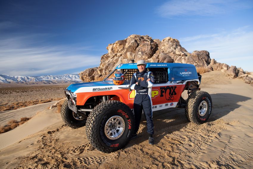 Ford unveils Bronco Ultra4 4400 off-road race trucks 1243521