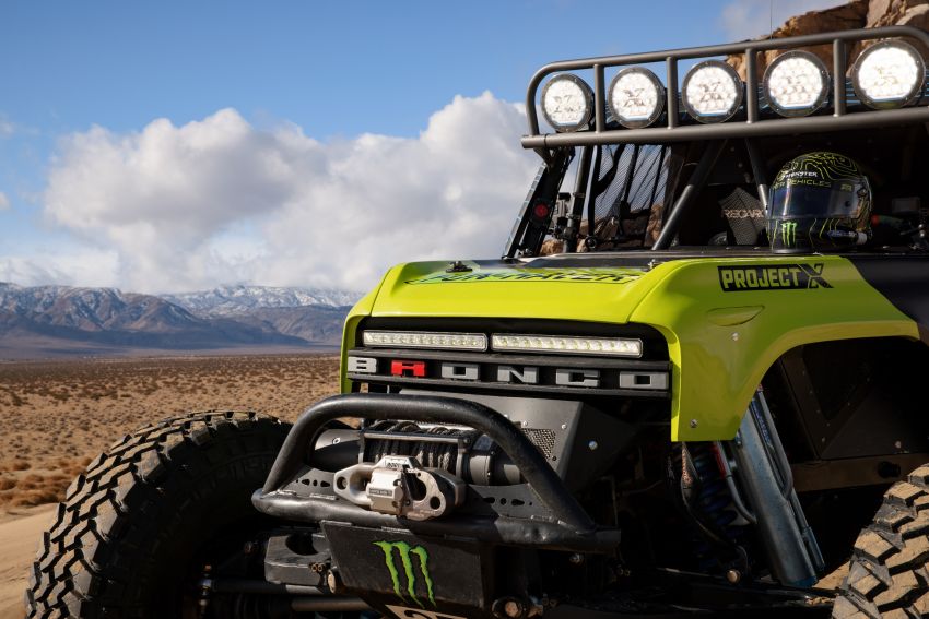 Ford unveils Bronco Ultra4 4400 off-road race trucks 1243511