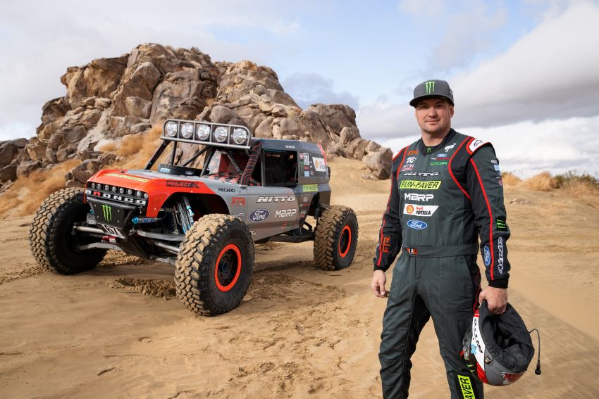 Ford unveils Bronco Ultra4 4400 off-road race trucks 1243514