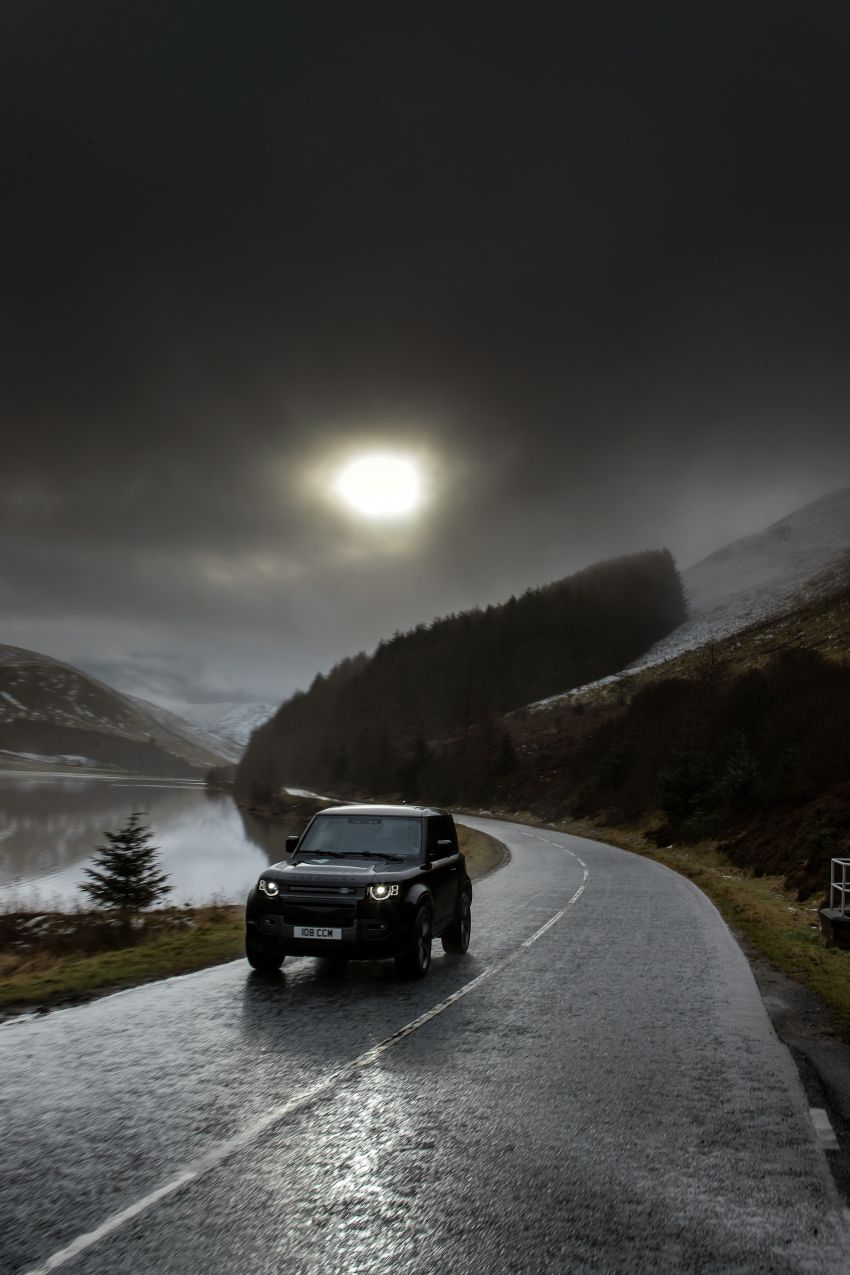 Land Rover Defender V8 diperkenal – kuasa 525 PS 1253915