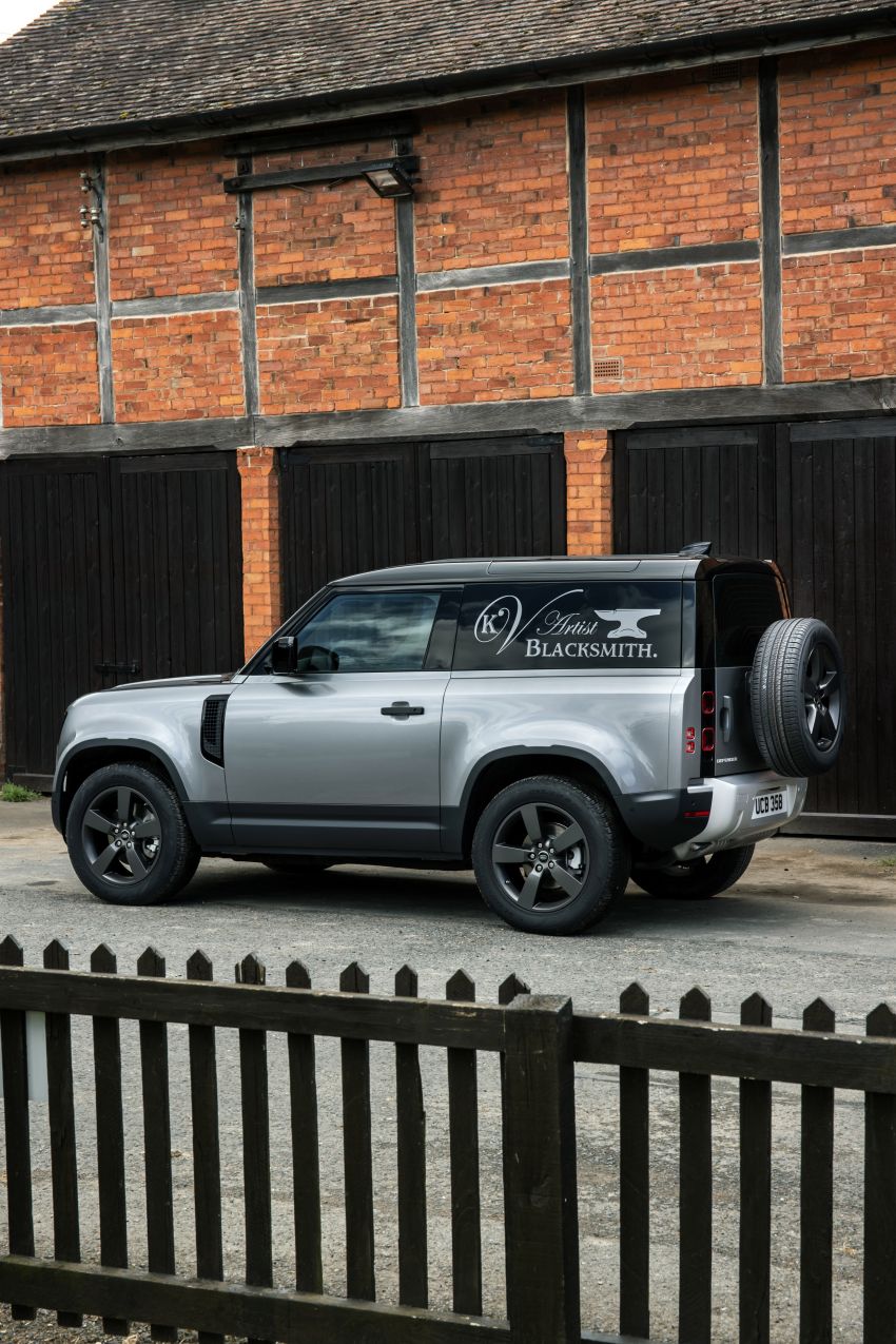 Land Rover Defender range could add pick-up variant 1249564