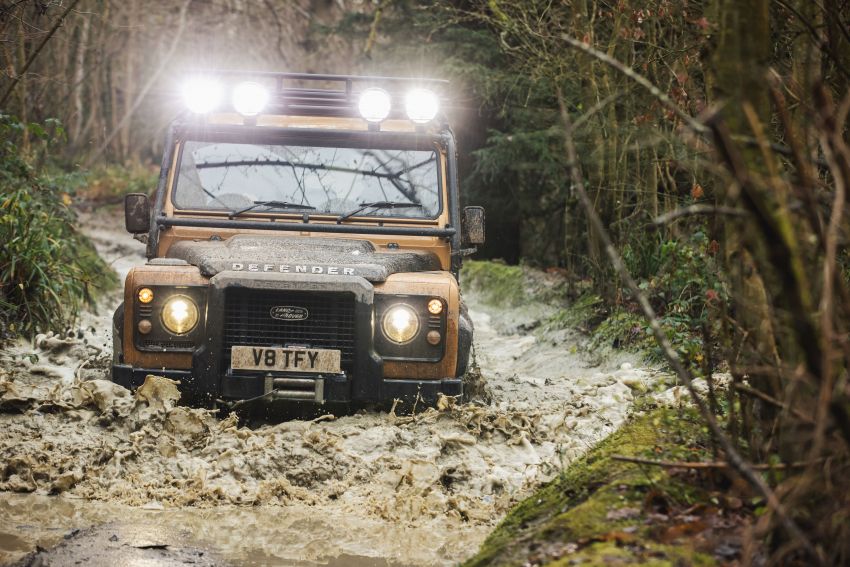 2021 Land Rover Defender Works V8 Trophy debuts – 25 units only, 5.0L NA V8 with 405 PS; from RM1.09 mil 1247000