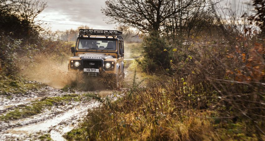 2021 Land Rover Defender Works V8 Trophy debuts – 25 units only, 5.0L NA V8 with 405 PS; from RM1.09 mil 1247029