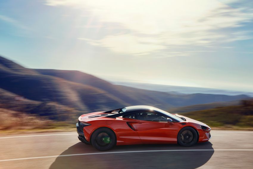McLaren Artura debuts – new plug-in hybrid supercar with 680 PS and 720 Nm; 0-100 km/h in three seconds 1248924