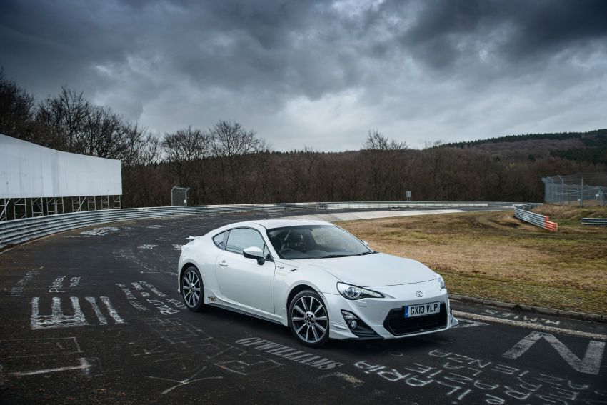 Toyota GT86 bids farewell to the UK – final unit sold 1243726