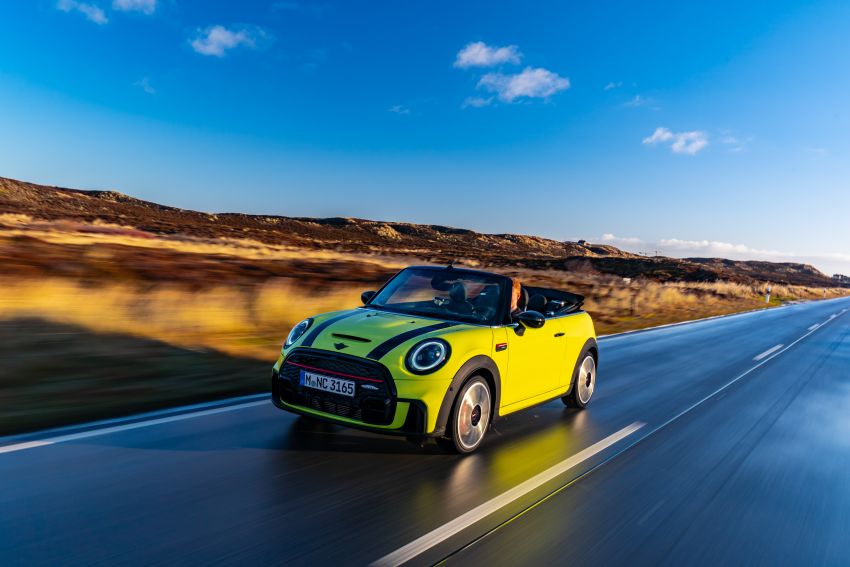 GALERI: MINI Convertible LCI F57 dalam Zesty Yellow 1262675