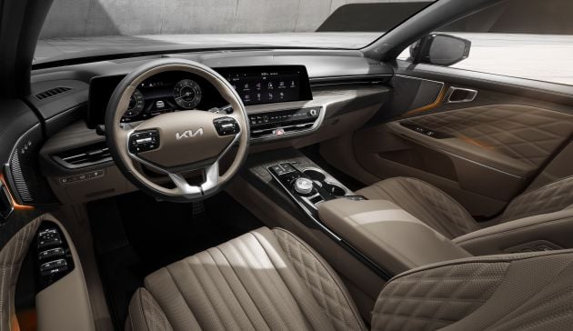 Kia K8 interior revealed ahead of full debut this year