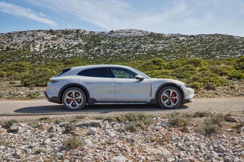 2021 Porsche Taycan Cross Turismo debuts – roomier, capable of mild off-road, up to 761 PS and 1,050 Nm! 1258286