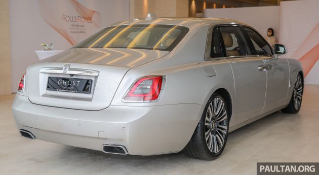 Rolls-Royce Ghost 2021 kini di Malaysia – jarak roda standard dari RM1.45 juta, EWB dari RM1.65 juta