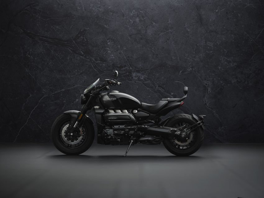 Triumph Rocket 3 R Black, Rocket 3 GT Triple Black diperkenal – hanya 1,000 unit, penampilan serba gelap 1260942