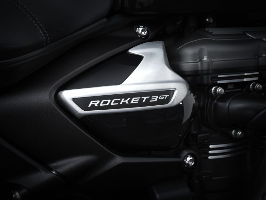 Triumph Rocket 3 R Black, Rocket 3 GT Triple Black diperkenal – hanya 1,000 unit, penampilan serba gelap 1260963