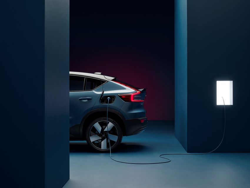 2021 Volvo C40 Recharge unveiled – pure electric only, P8 AWD with 408 PS, 660 Nm; 420 km range 1256552