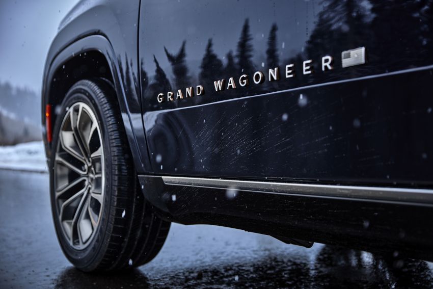 2022 Jeep Wagoneer, Grand Wagoneer debut – luxury three-row SUVs with V8 power and plenty of screens 1262449